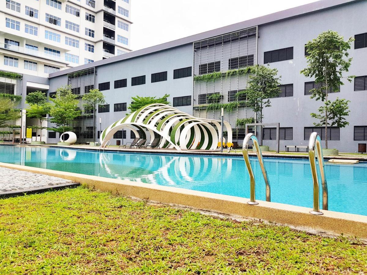 No.7 The Zebra @ Puchong Skypod Residence ภายนอก รูปภาพ