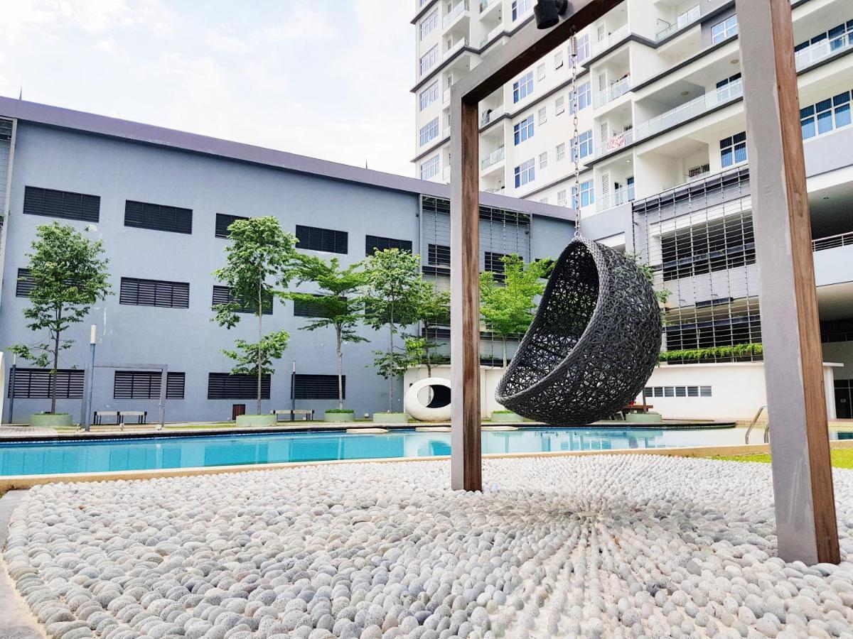 No.7 The Zebra @ Puchong Skypod Residence ภายนอก รูปภาพ