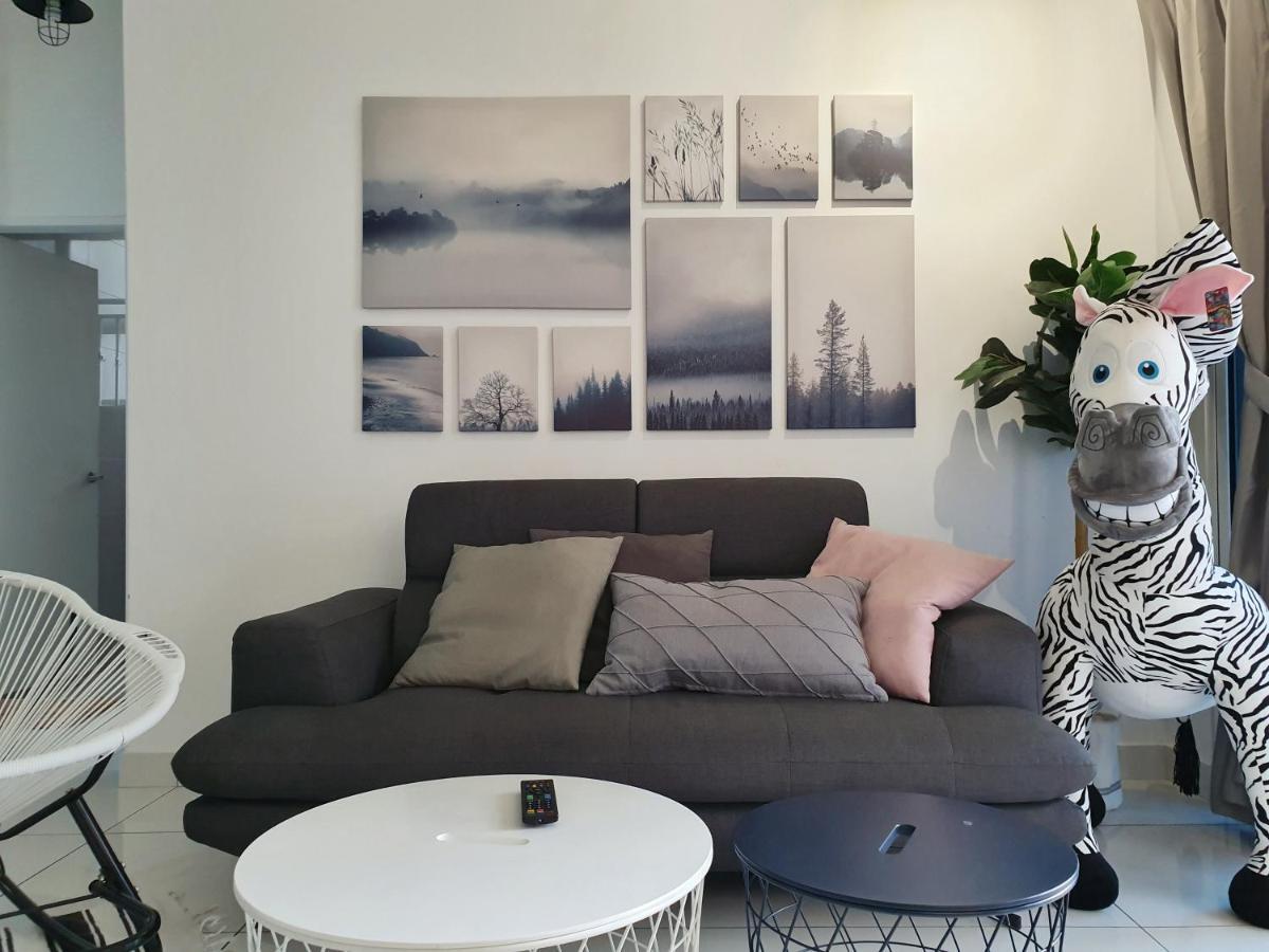 No.7 The Zebra @ Puchong Skypod Residence ภายนอก รูปภาพ